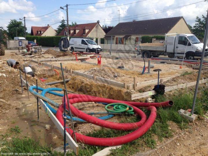 Travaux de dépannage électrique Fontainebleau 